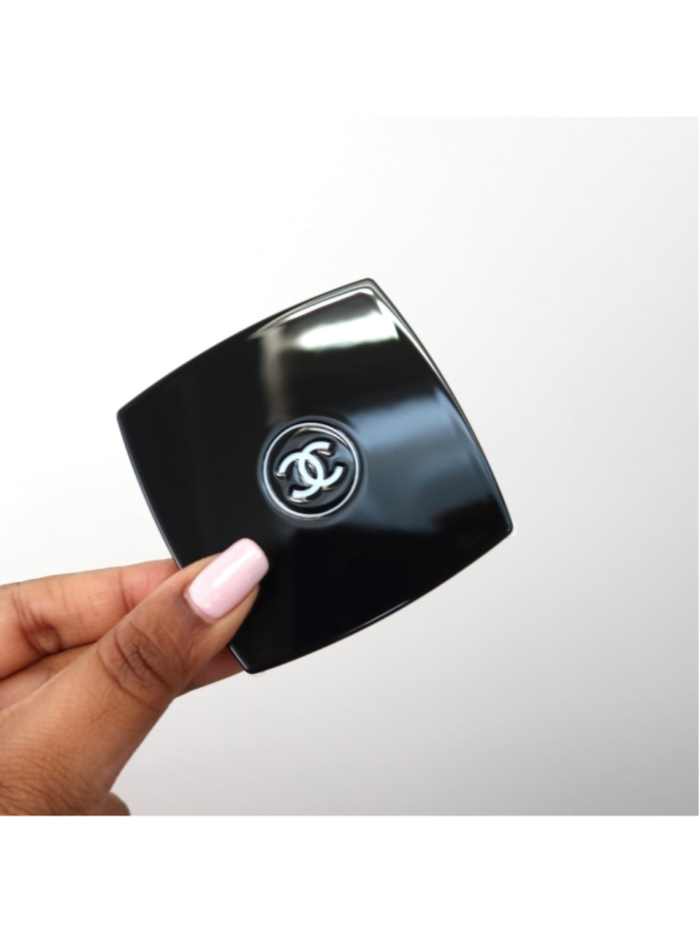 Chanel Double Mirror – Black with Velvet Pouch - Picture 3 of 6